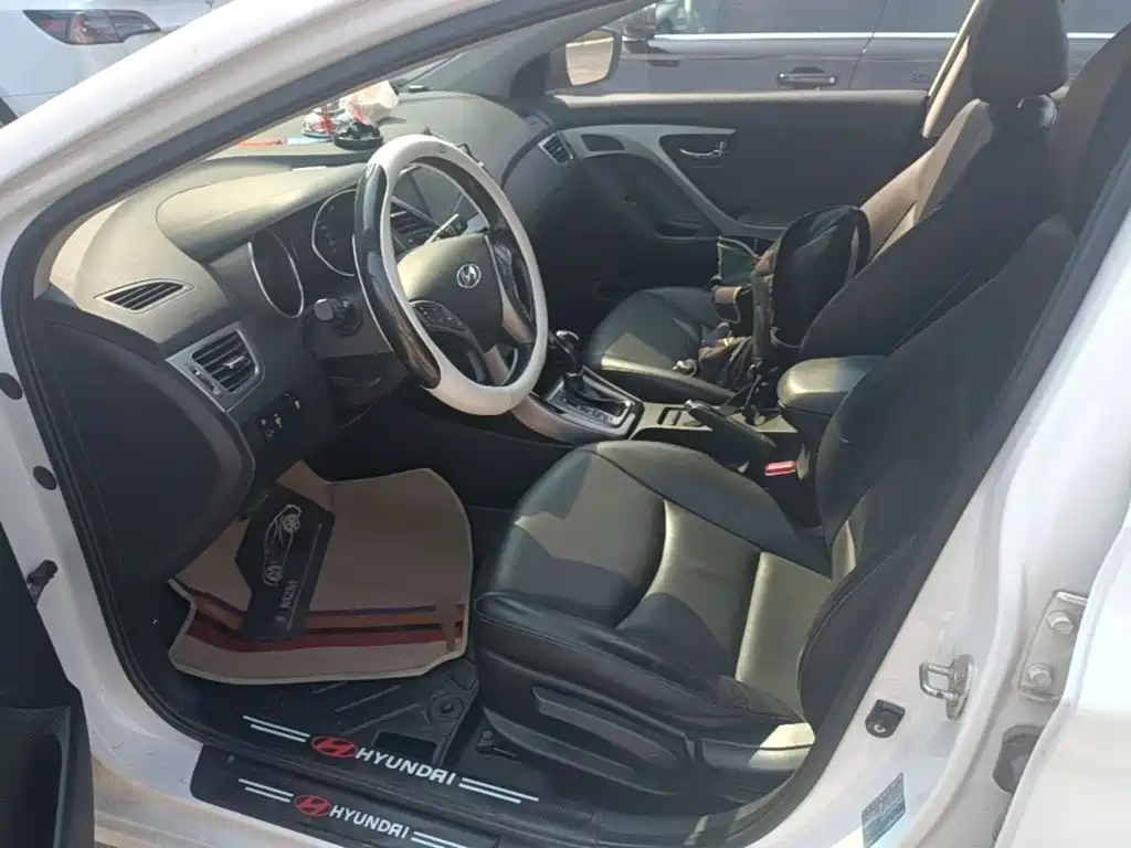 Hyundai Elantra Langdong — миниатюра 15
