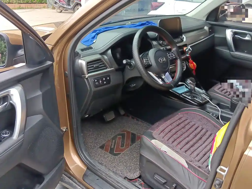 Kia Sportage — миниатюра 14