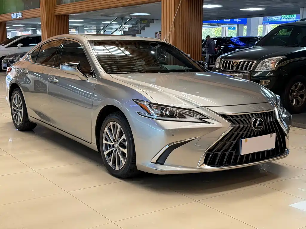 Lexus ES — миниатюра 3