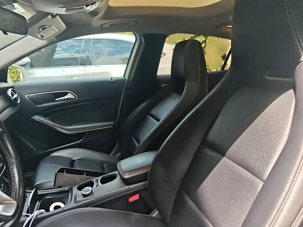 Mercedes-Benz GLA — миниатюра 11