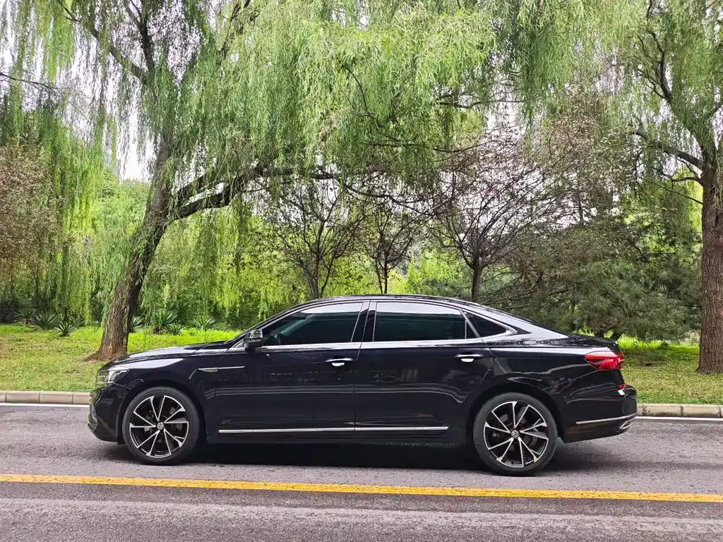 Volkswagen Passat — миниатюра 8