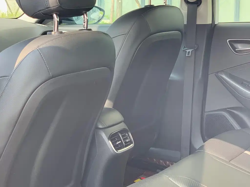Hyundai Fista — миниатюра 17