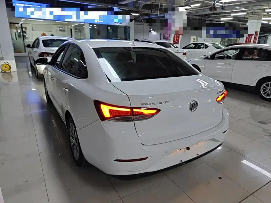 Buick Excelle — миниатюра 5