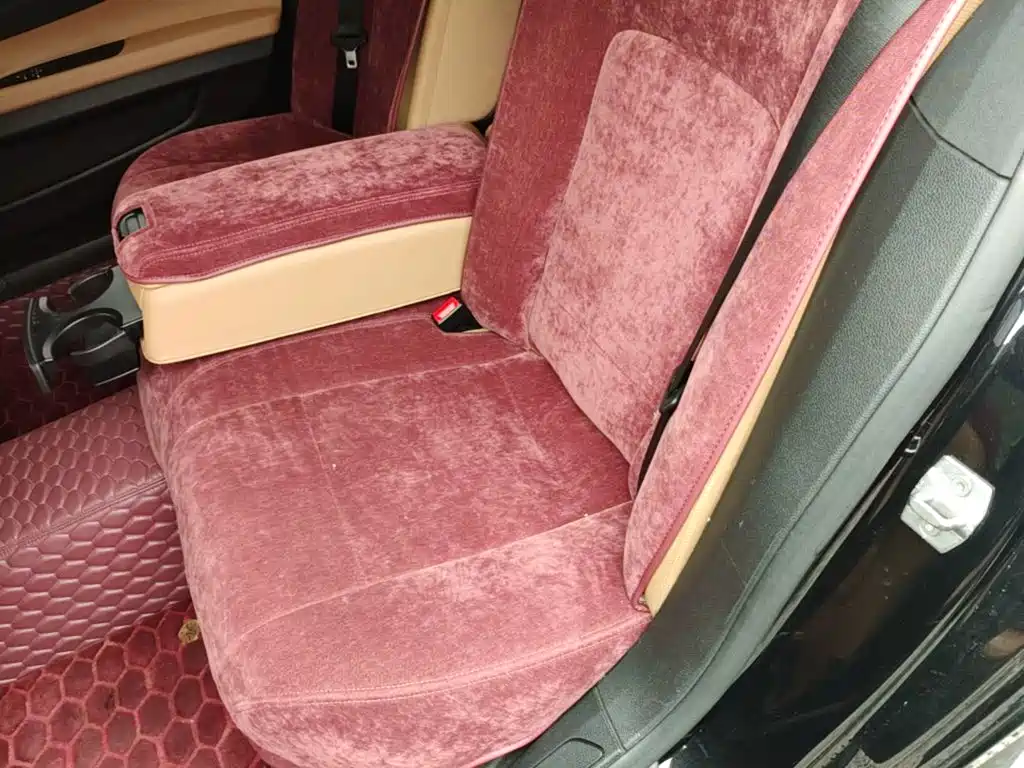 BMW 7 Series — миниатюра 17