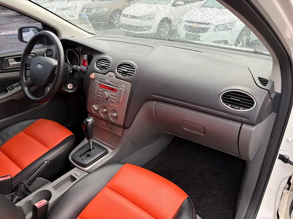 Ford Focus — миниатюра 14