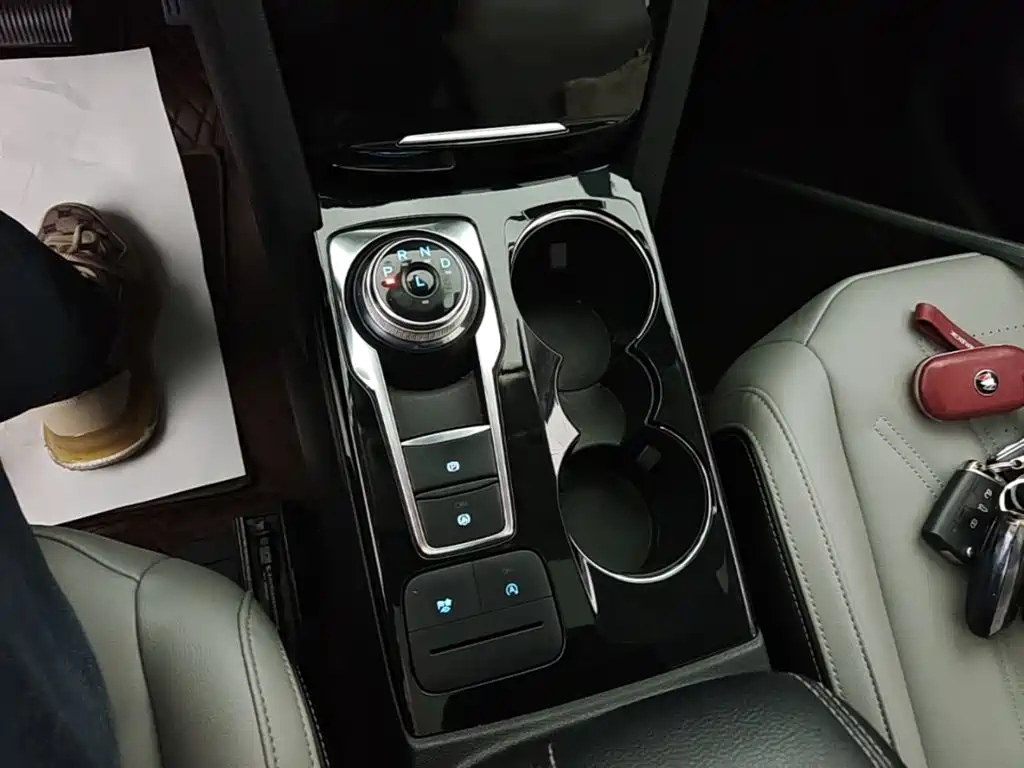 Ford Escape — миниатюра 14