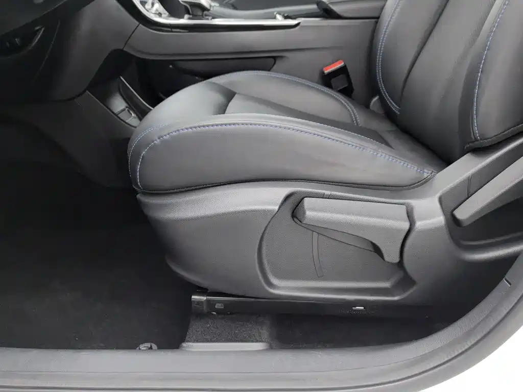 Roewe RX5 — миниатюра 20