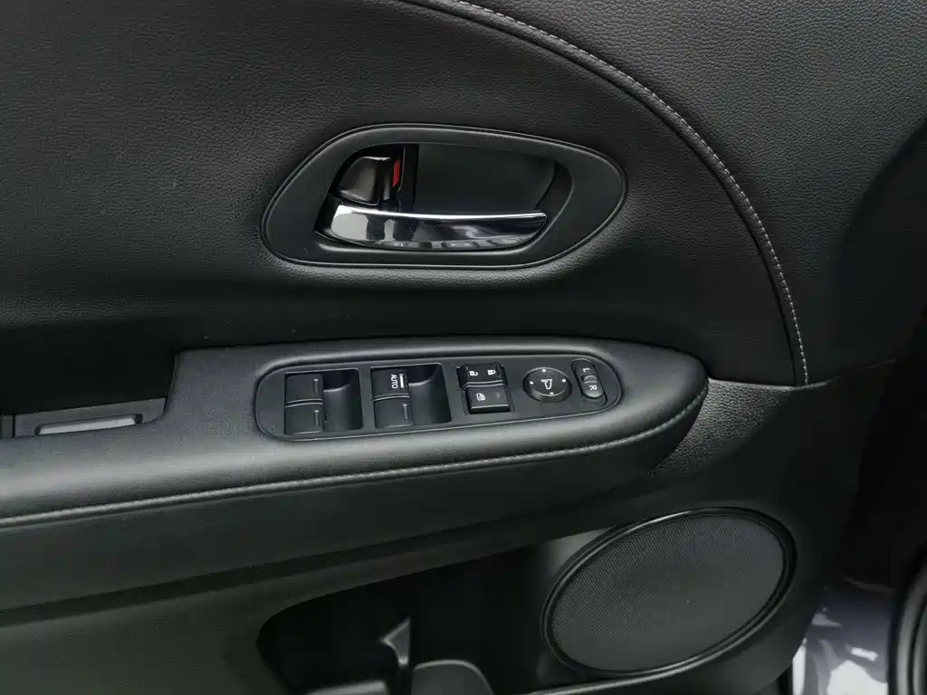Honda Vezel — миниатюра 9
