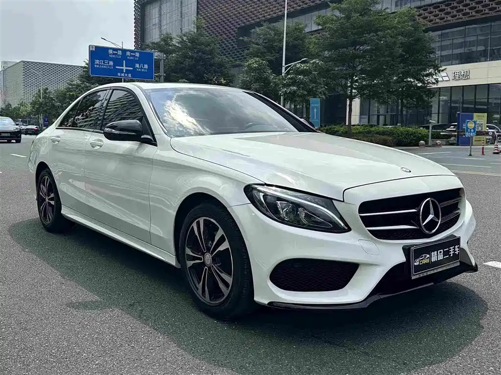 Mercedes-Benz C-Class — миниатюра 3