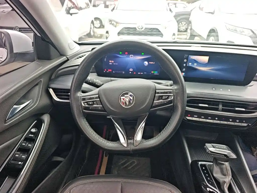 Buick Verano — миниатюра 11