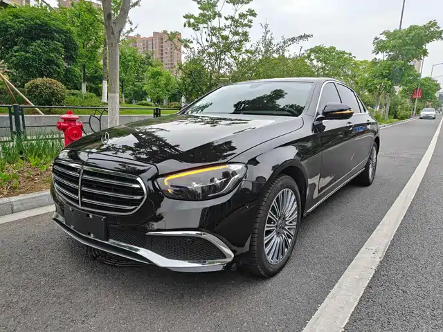 MERCEDES-BENZ E CLASS 2023