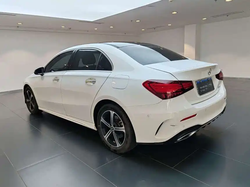 MERCEDES-BENZ A CLASS