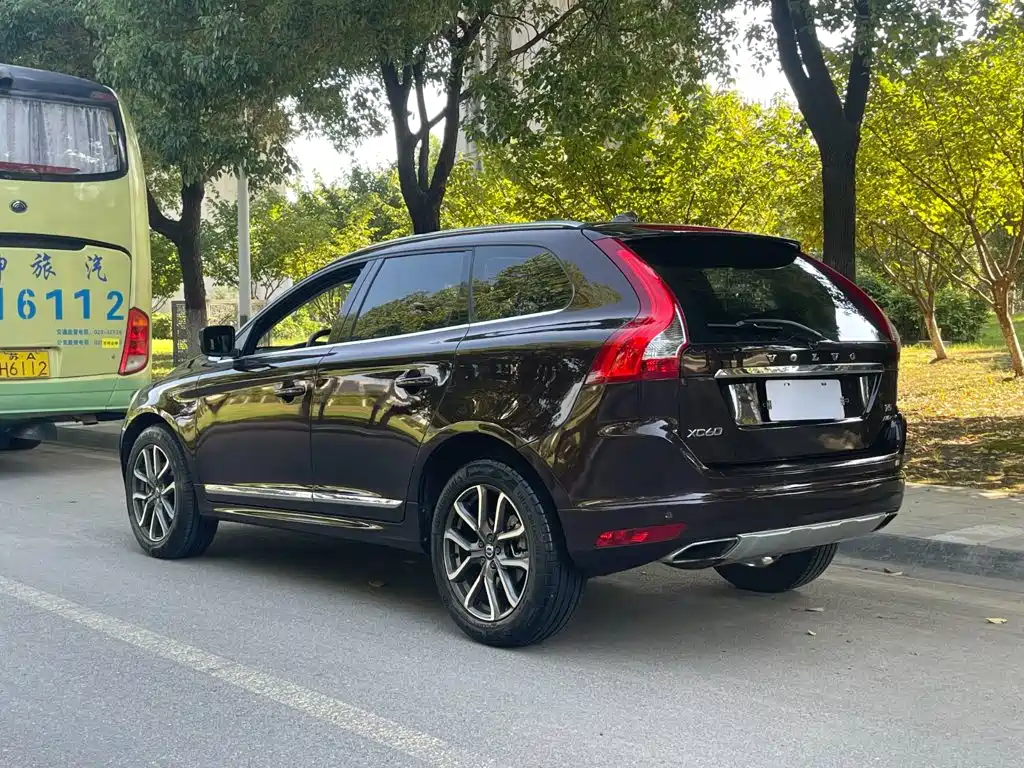 Volvo XC60 — миниатюра 6