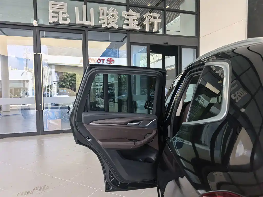 BMW X3 — миниатюра 14