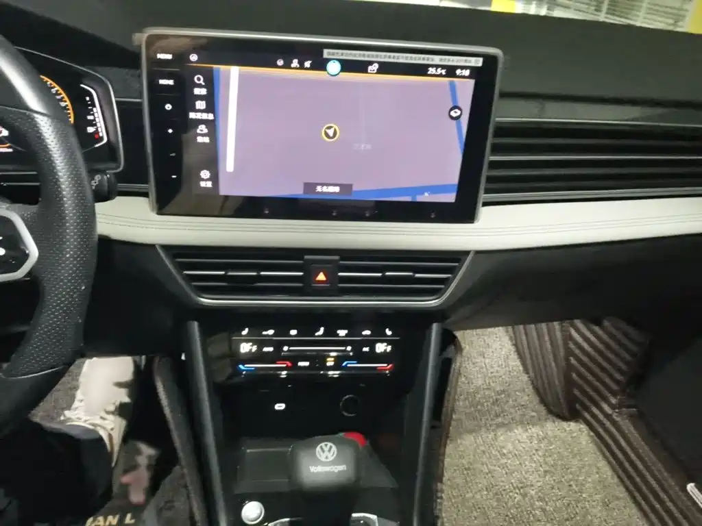Volkswagen Tiguan L — миниатюра 6