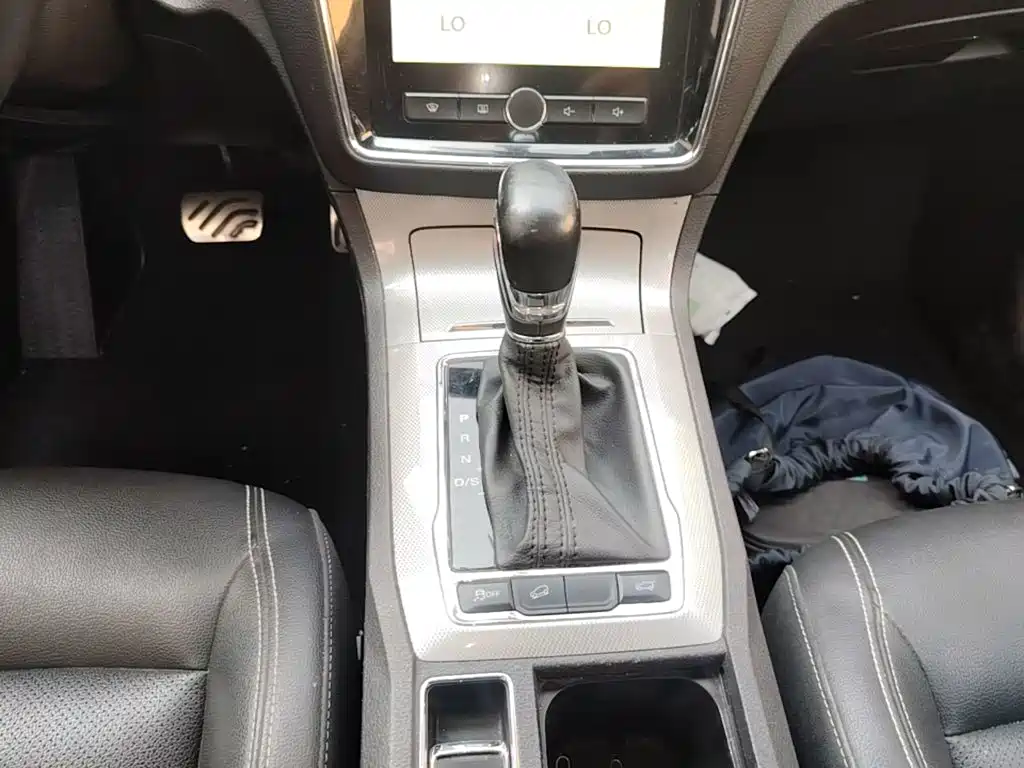 Roewe RX5 — миниатюра 14