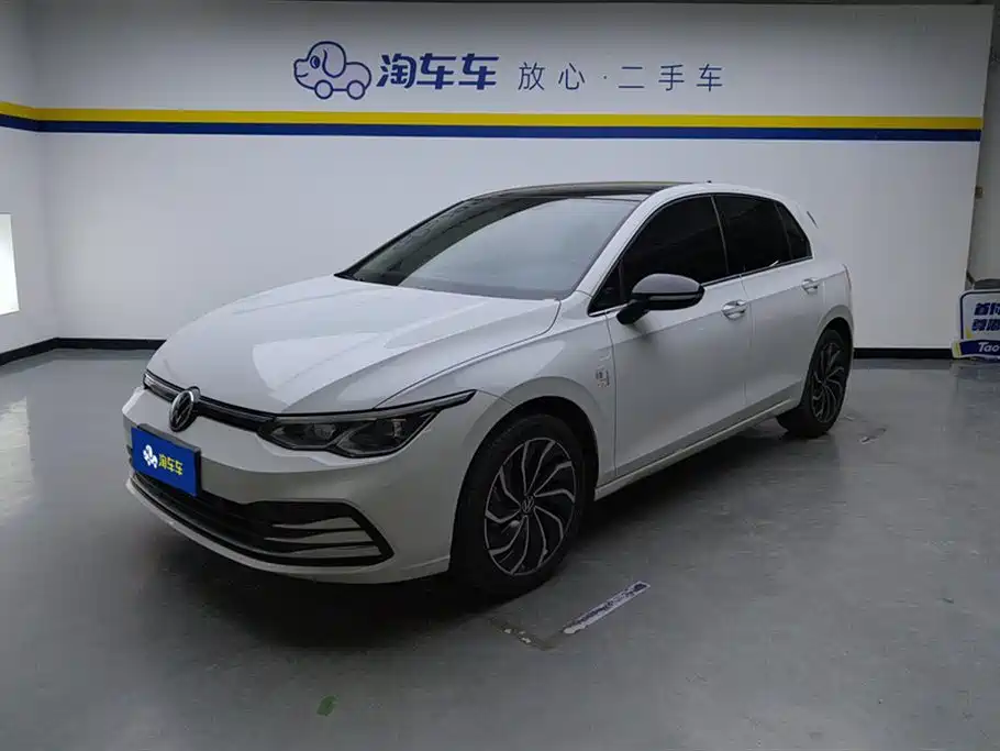 Volkswagen Golf 2024