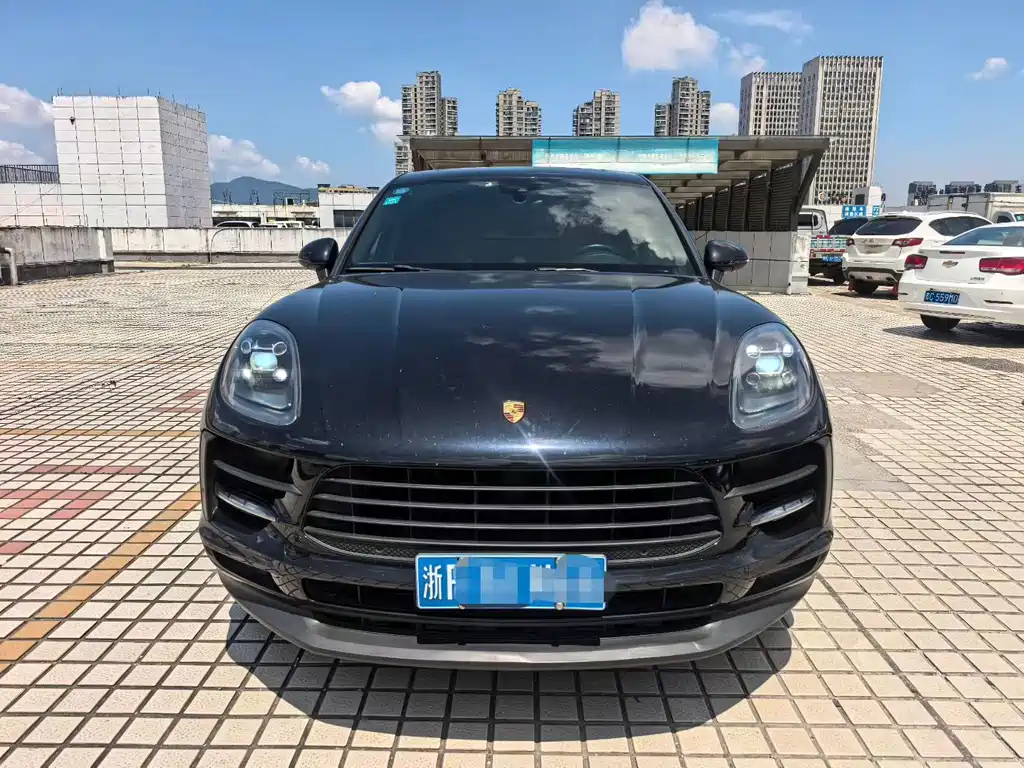 Porsche Macan — миниатюра 2