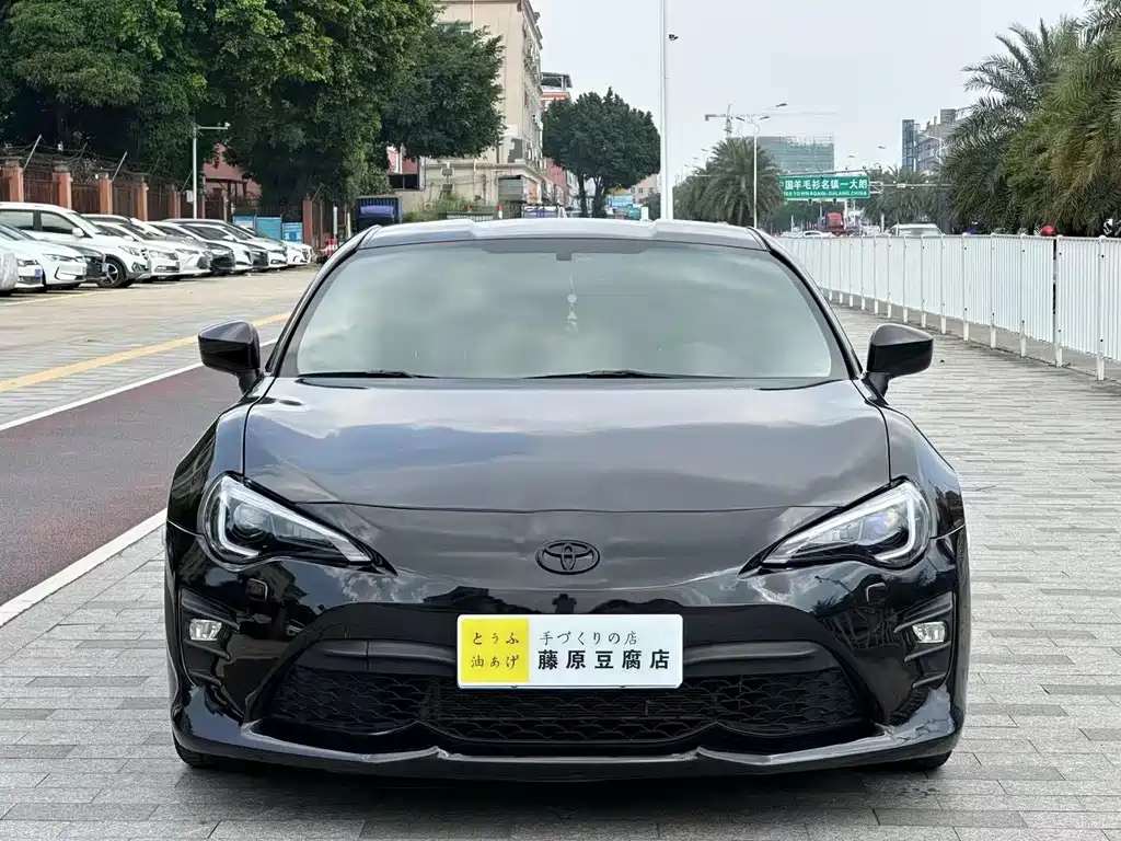 Toyota 86 — миниатюра 2