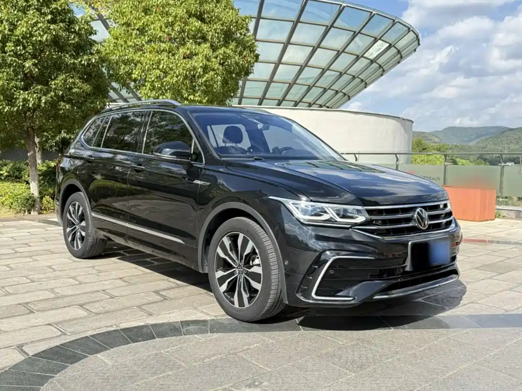 Volkswagen Tiguan L — миниатюра 11