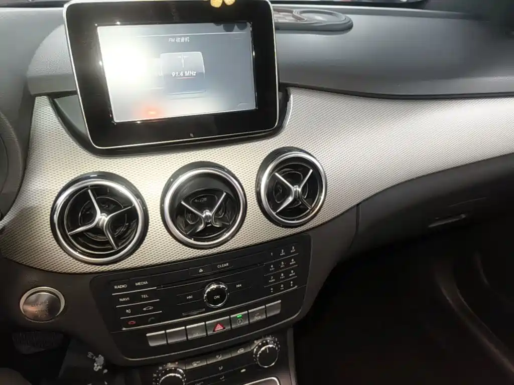 Mercedes-Benz B-Class — миниатюра 9