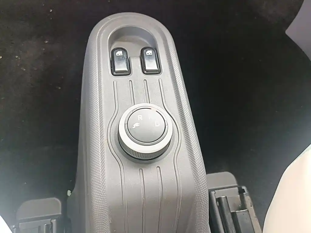 Wuling MINIEV — миниатюра 14