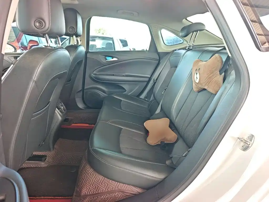 Buick Verano — миниатюра 17
