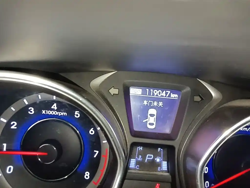 Hyundai Elantra Langdong — миниатюра 17