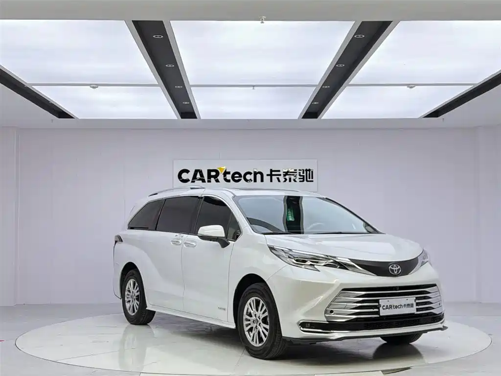 Toyota Sienna 2023 2.5L Comfort