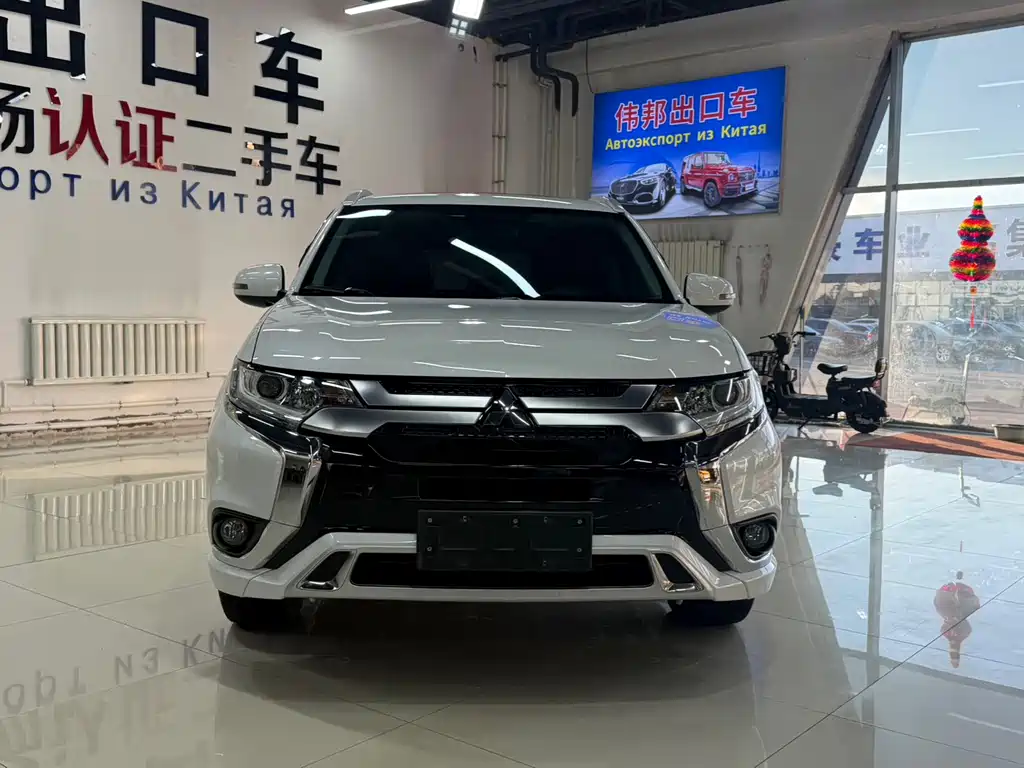 Mitsubishi Outlander — миниатюра 2