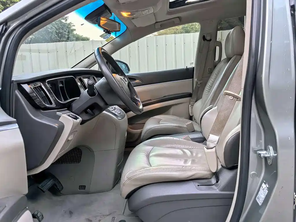 Buick GL8 — миниатюра 15