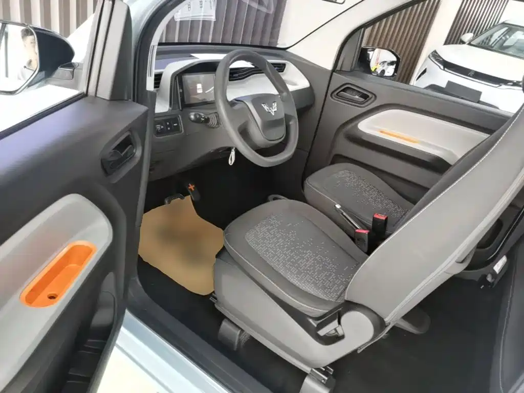 Wuling MINIEV — миниатюра 16