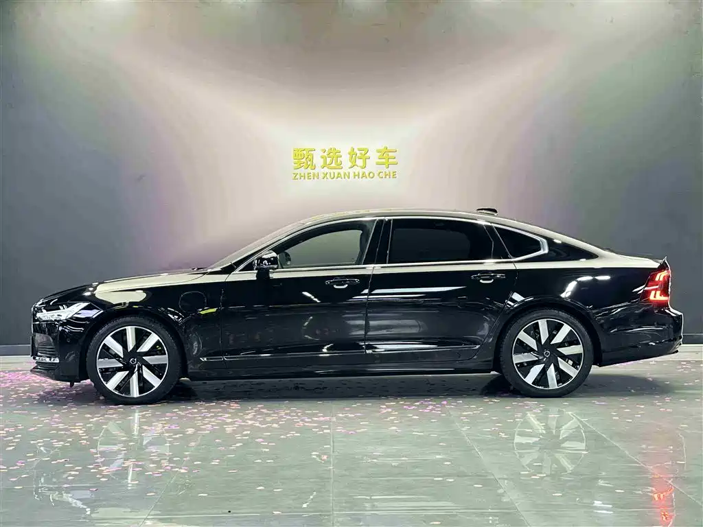VOLVO  S90 PLUG IN HYBRID