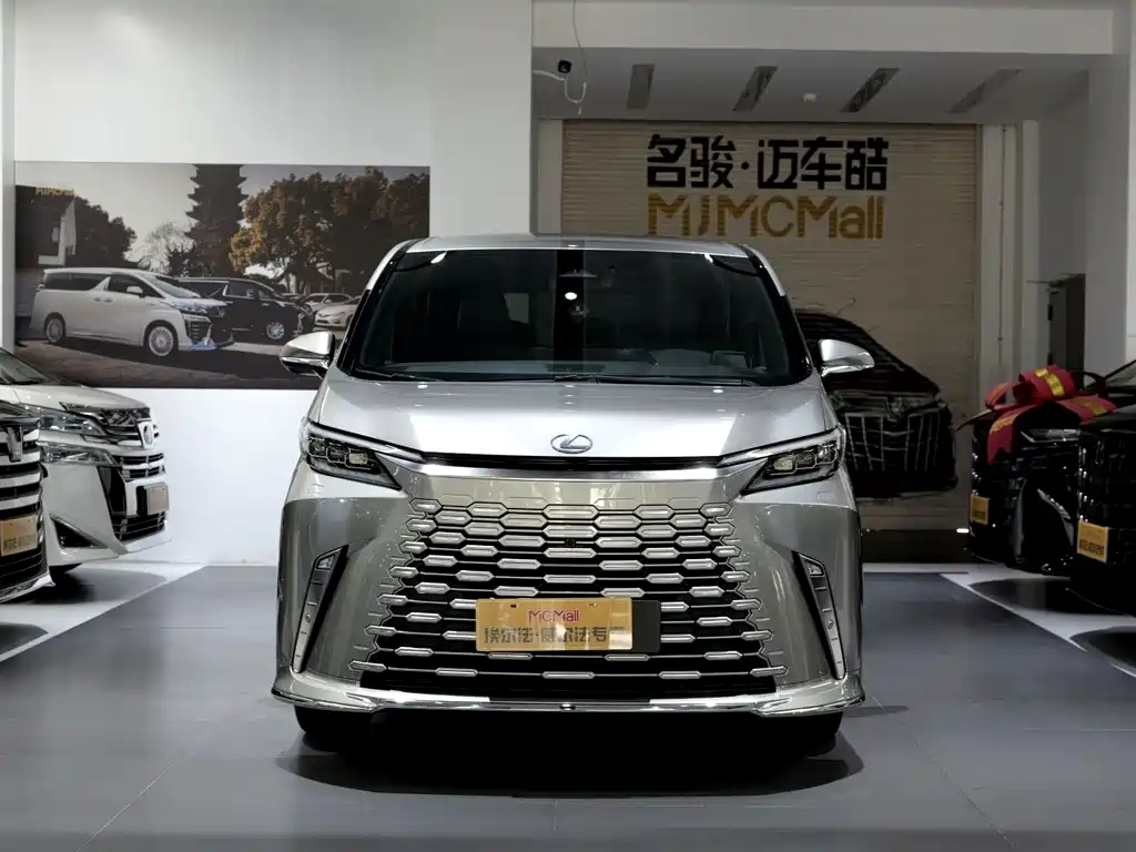 Lexus LM — миниатюра 3