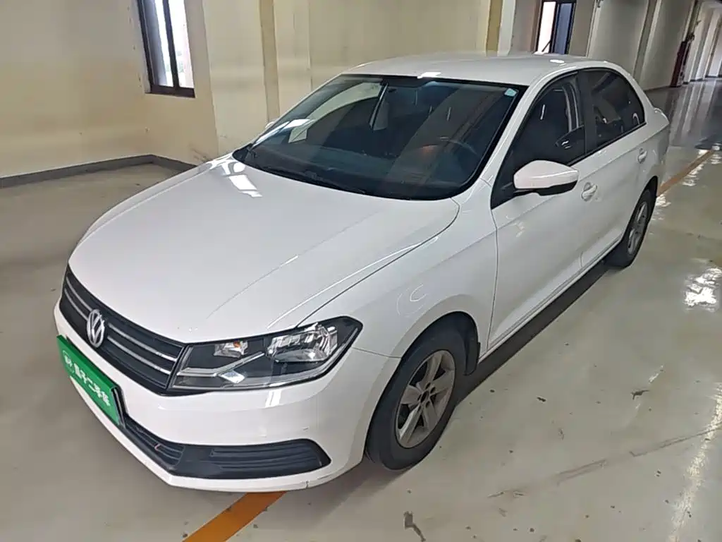 Volkswagen Santana — миниатюра 2