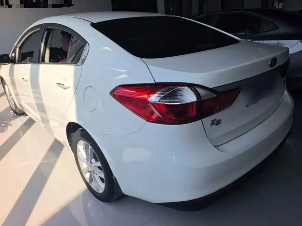 Kia K3 — миниатюра 5