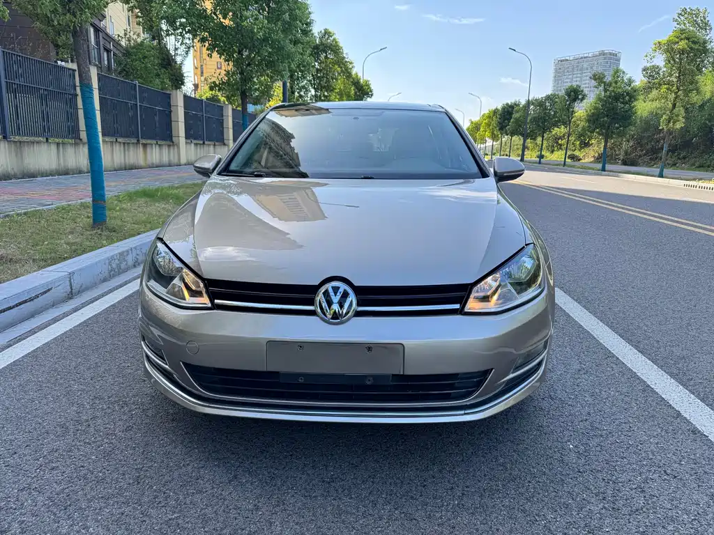 Volkswagen Golf — миниатюра 2