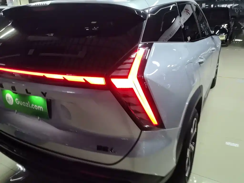 Geely Boyue L — миниатюра 8