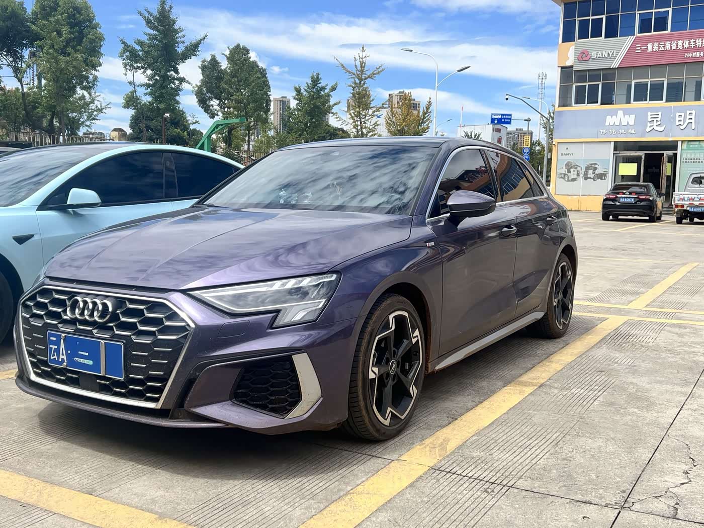 Audi A3 1.4 л 2024 г. Белый, пробег 13000 км