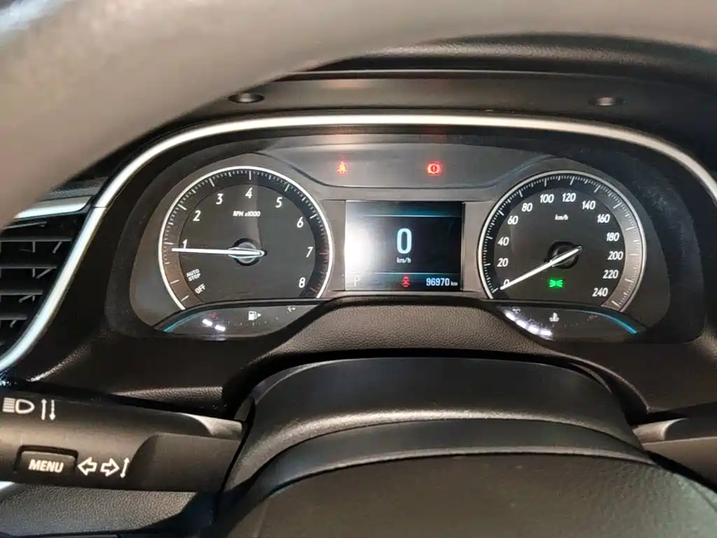Buick Excelle — миниатюра 12
