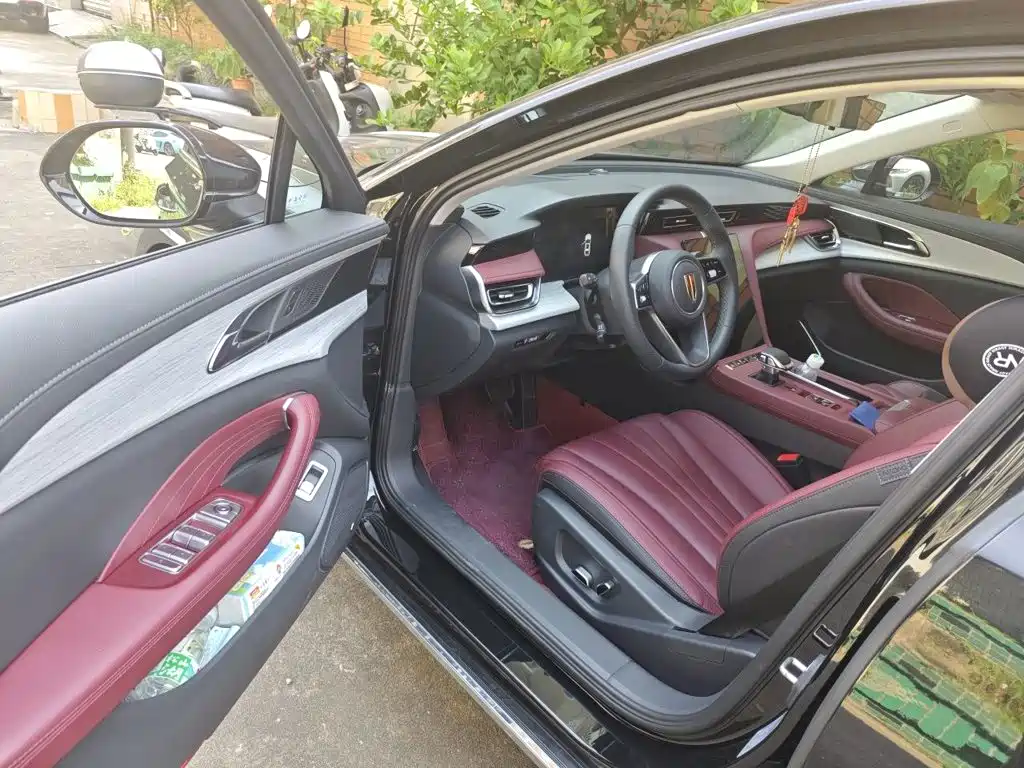 Hongqi Hongqi H5 — миниатюра 12