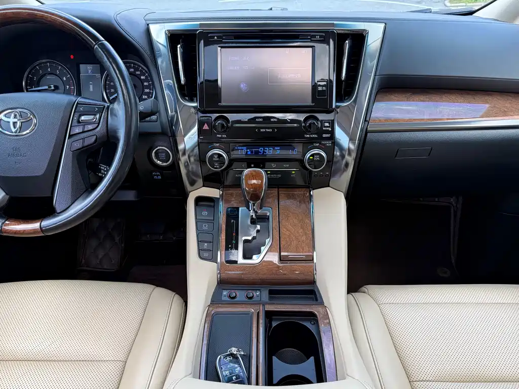 Toyota Alphard 2015 3.5L Luxury