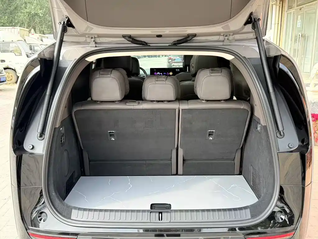 Li Auto Li MEGA — миниатюра 13