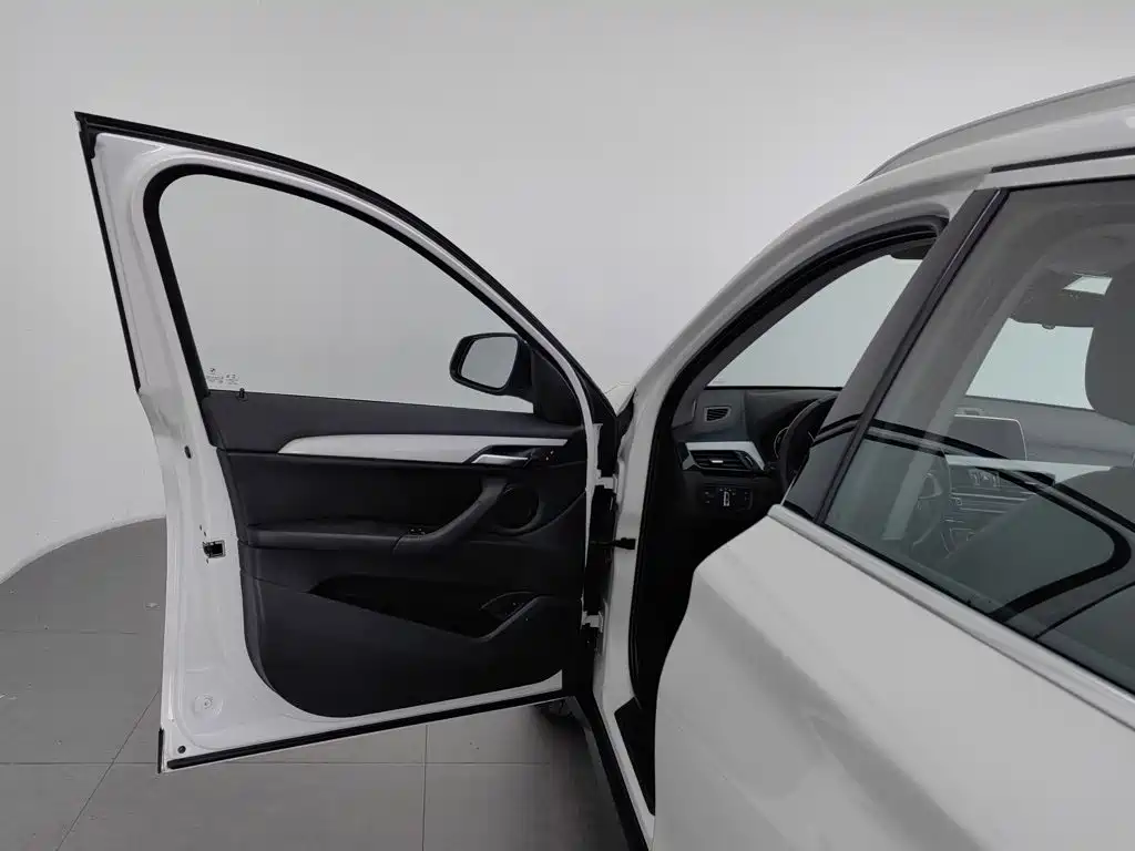 BMW X1 — миниатюра 8