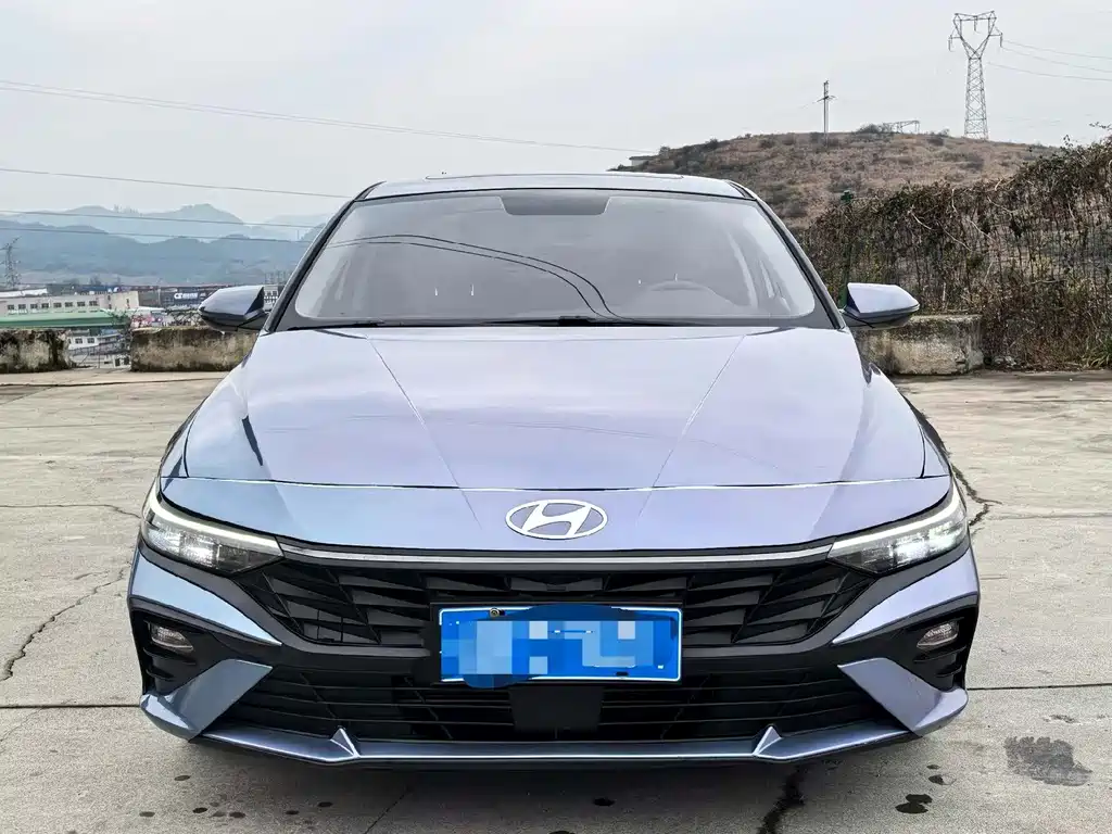 Hyundai Elantra — миниатюра 2