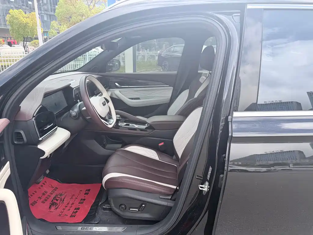Geely Xingyue L — миниатюра 3