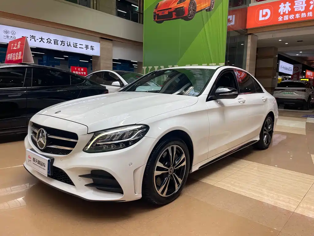 Mercedes-Benz C-Class — миниатюра 3