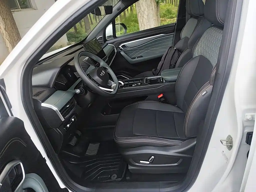 Geely Haoyue L — миниатюра 15