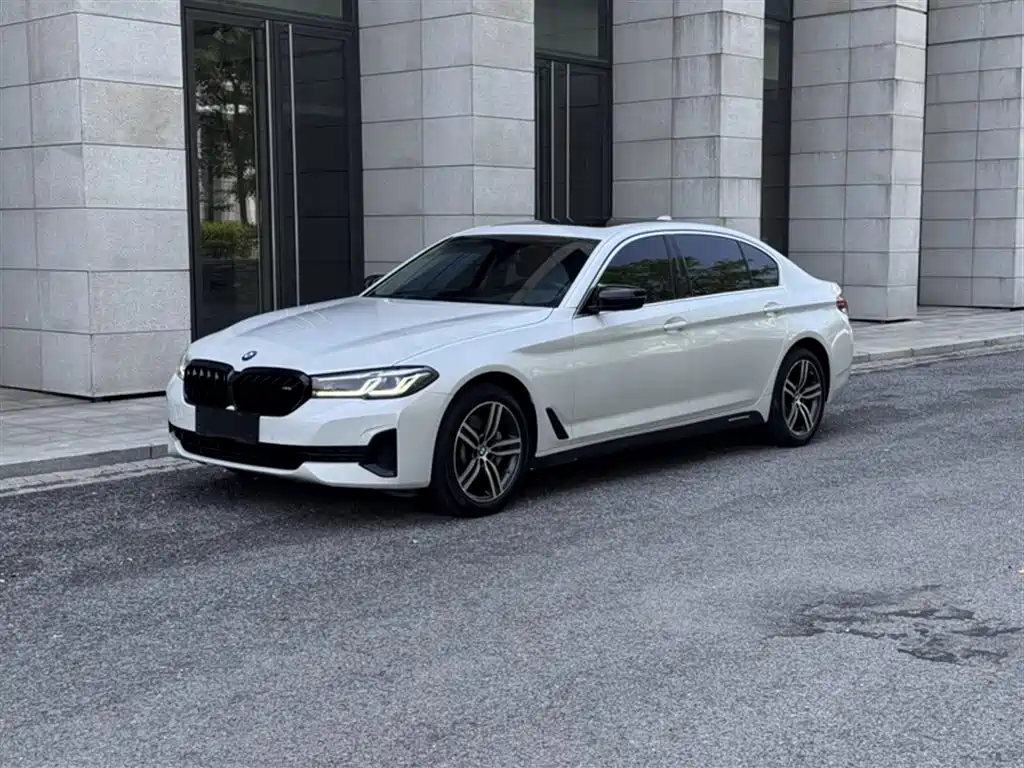 BMW  5 SERIES