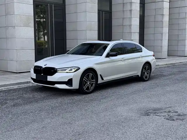BMW  5 SERIES 2021